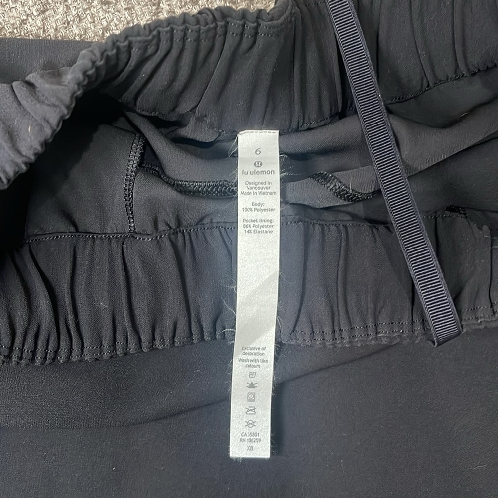 Lululemon On The Fly Skirt *Woven
Black - Picture 3 of 5
